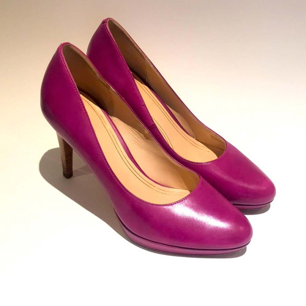 Cole Haan leather pumps